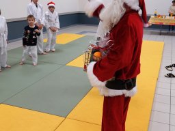 e420221217photoparcnoelnoelkarate 1595k